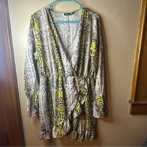 Womens Boohoo green snake skin print long sleeve dress US size 16